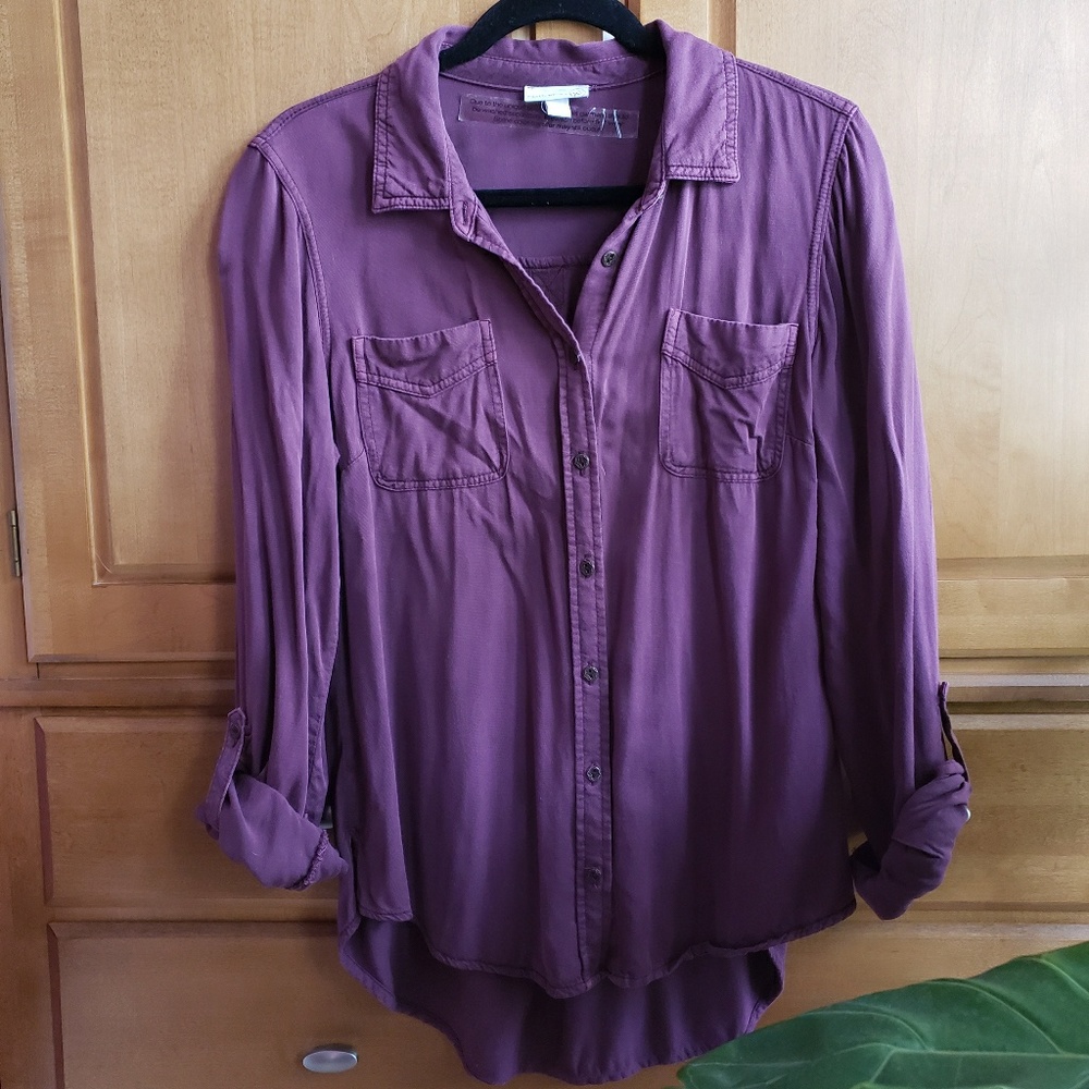 Soft button down